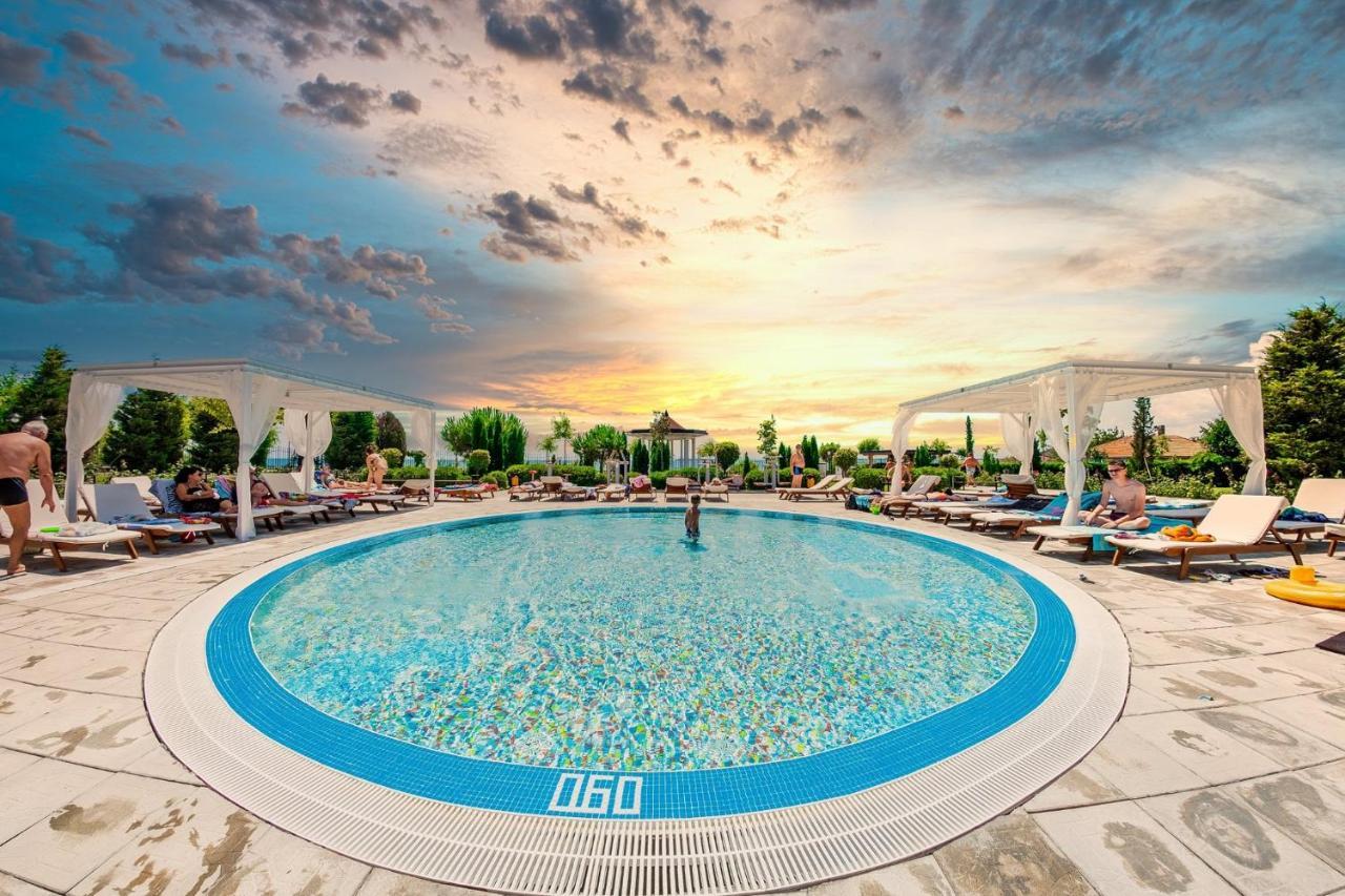 Prestige Fort Beach - Premium Apartments Sveti Vlas Exteriör bild